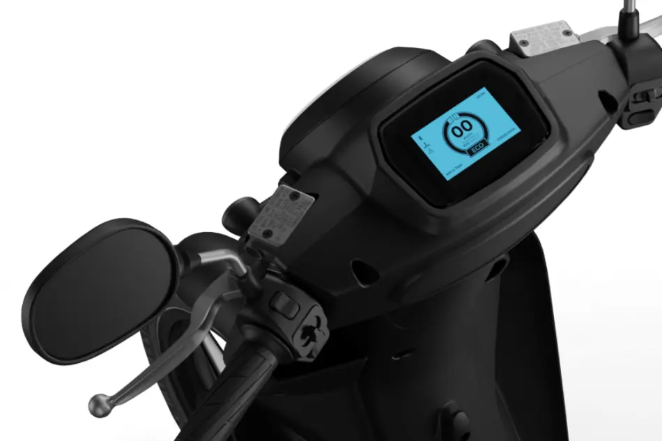 Muvi 125 5G Electric Scooter LED digital display